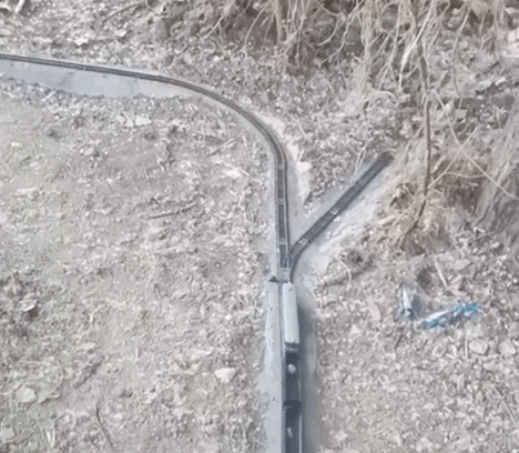 地建高铁穿隧道还能变轨网友:农村基建狂魔j9九游会真人游戏第一河南21岁小伙在菜(图3) 地建高铁穿隧道还能变轨网友:农村基建狂魔j9九游会真人游戏第一河南21岁小伙在菜(图3)