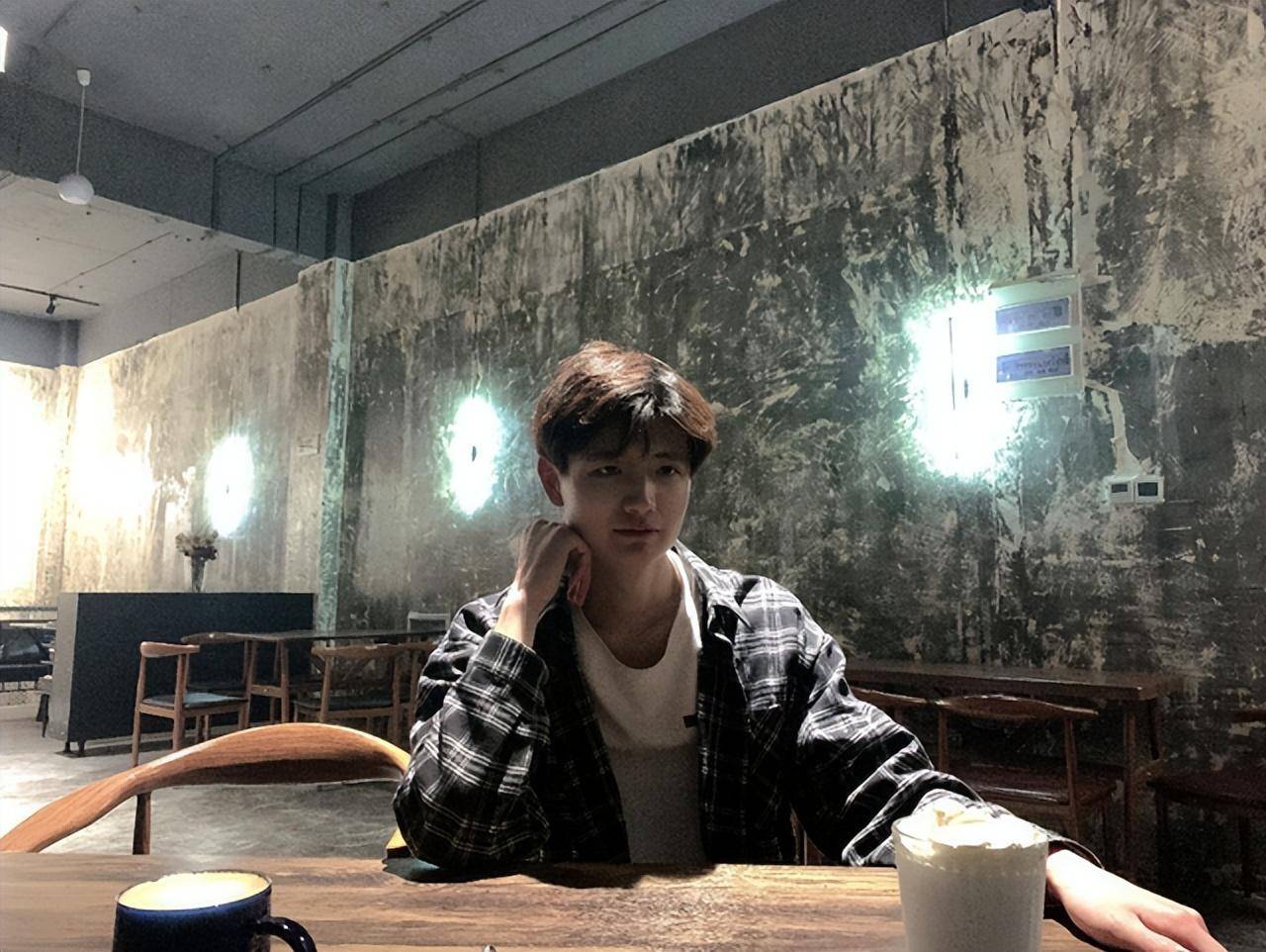 地建高铁穿隧道还能变轨网友:农村基建狂魔j9九游会真人游戏第一河南21岁小伙在菜(图11) 地建高铁穿隧道还能变轨网友:农村基建狂魔j9九游会真人游戏第一河南21岁小伙在菜(图11)